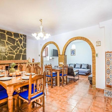 Amazing Home In Ronda With House A Panoramic View Exterior photo